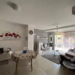 Pink Sky Apartment Pula